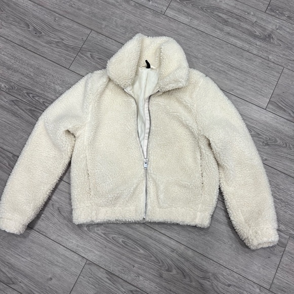 H&M teddy jacket - Picture 1 of 6